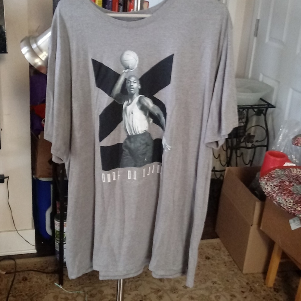 Michael jordan t shirt